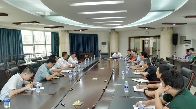http://www.pzhu.edu.cn/__local/4/B0/F2/AE89109C168F7897E281C09D21B_F607C1A6_29F6E.jpg