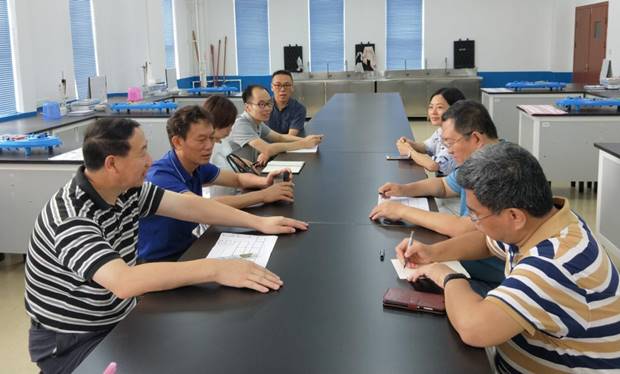 http://www.pzhu.edu.cn/__local/9/06/11/167E12766DBA0361FDDCDA055EA_715EE9E5_15F83.png