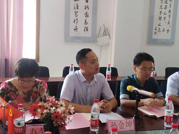 http://www.pzhu.edu.cn/__local/1/2D/8B/F41C475D867E42BC3E15ECE6E63_FA526ACA_15D04.jpg