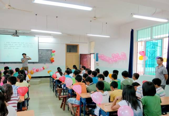 http://www.pzhu.edu.cn/__local/7/37/EE/63BFB030848B086BAF1F2102A15_CBBAF01C_153C0.png