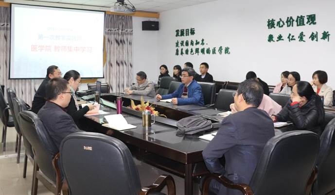 http://www.pzhu.edu.cn/__local/7/F9/CF/7791B0887793FCE94C22A7F9FB6_D0AA4170_12943.png